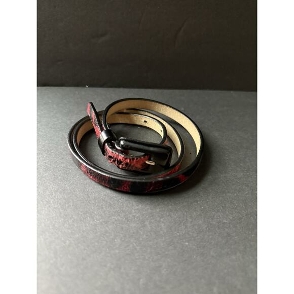 Lodis Womens Belt Skinny Red Black Size S Leather 29-32 Casual Career Boho - Picture 1 of 8
